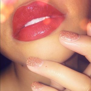 "Red Carpet" Hollywood Glam Gloss
